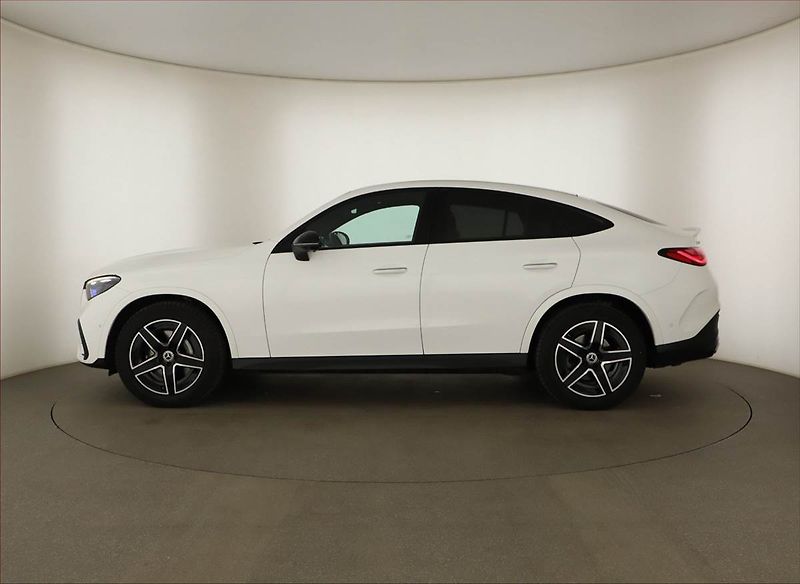 Mercedes-Benz GLC (2023) 220 d 4MATIC, 360°, ACC - fotka 3 z 20