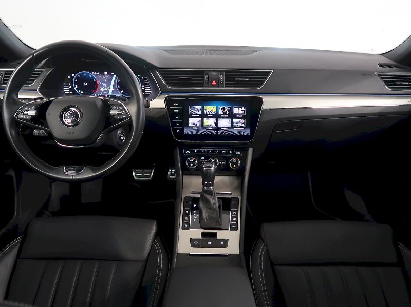 Škoda Superb (2023) L&K 2.0TSI 206KW 4x4 DSG TAŽNÉ - fotka 6 z 42
