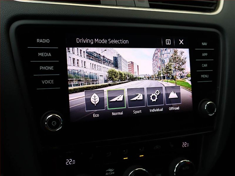 Škoda Octavia (2019) Scout 2.0 TDI, 4X4, Automat - fotka 17 z 20