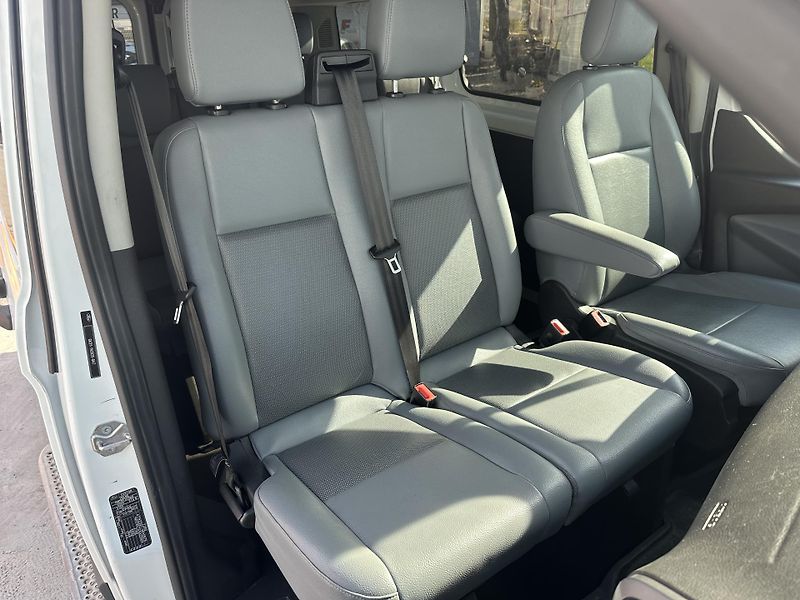 Ford Transit Custom (2018) 2.0TDCi 77kW 9 míst - fotka 12 z 25
