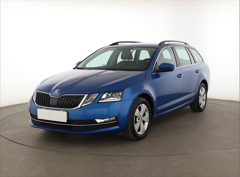 Škoda Octavia (2020) Style 1.6 TDI, ČR,1.maj - fotka 2 z 15