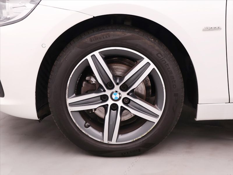 BMW Řada 2 2,0 218da 110kW Sport line CZ - fotka 31 z 38