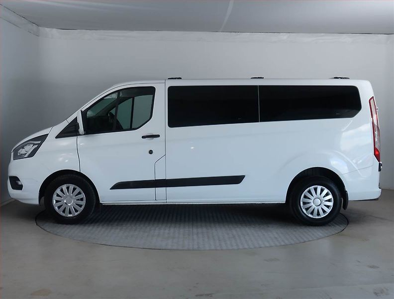 Ford Transit Custom (2020) Trend 2.0 EcoBlue, Bus, 9Míst - fotka 3 z 17