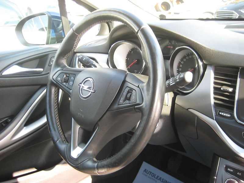 Opel Astra 1.6 CDTi Enjoy ALU-DPH-ČR !!! - fotka 22 z 28