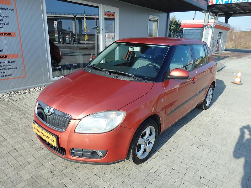 Škoda Fabia 1.2 HTP 51 kW KLIMATIZACE - fotka 2 z 15