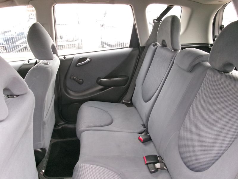 Honda Jazz (2005) 1,3i - ZADÁNO - fotka 15 z 27