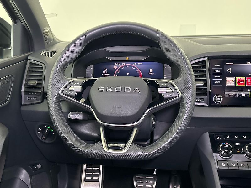Škoda Karoq Sportline DSG - fotka 18 z 28