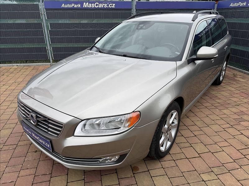 Volvo V70 2.0 D4 Momentum - fotka 4 z 23