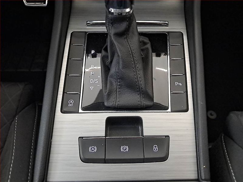 Škoda Superb (2019) 2.0 TDI, Automat, Navi - fotka 24 z 24