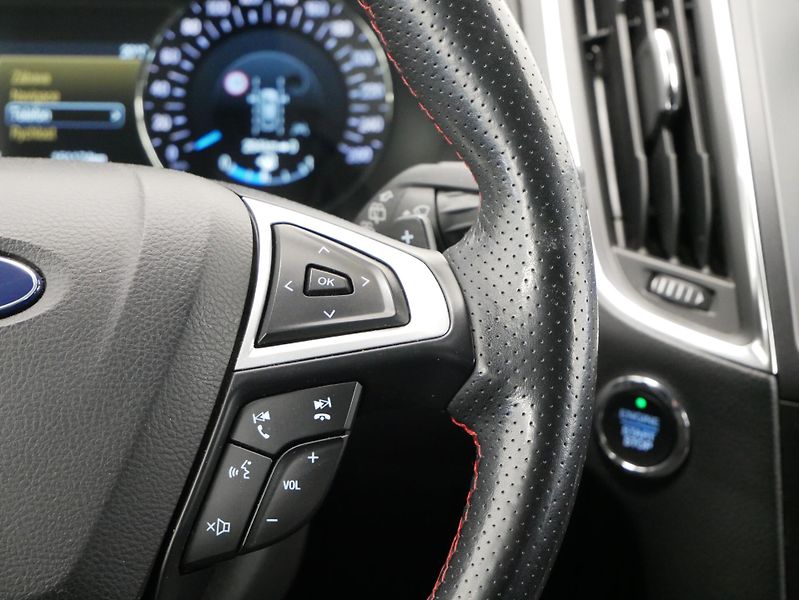 Ford S-MAX - fotka 16 z 26