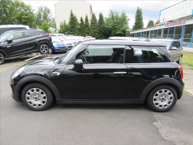 Mini Cooper 1,5 i 100kW - fotka 7 z 34