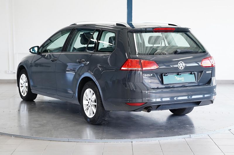 Volkswagen Golf - fotka 4 z 6