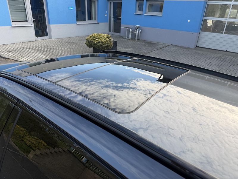 BMW Řada 3 Kombi 330i 190kW závěs  - fotka 7 z 19