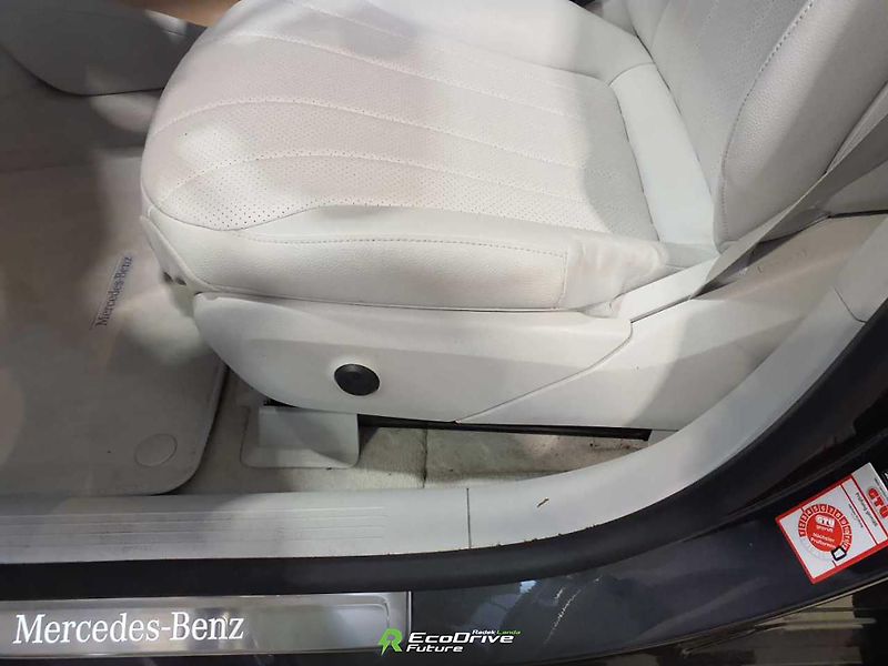 Mercedes-Benz EQE (2023) EQE 300 Electric Art  - fotka 15 z 20
