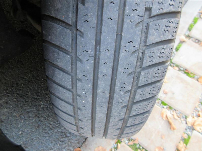 Volkswagen Polo 1,2 i Klima, 5dv. ESP, Nové ČR - fotka 23 z 26