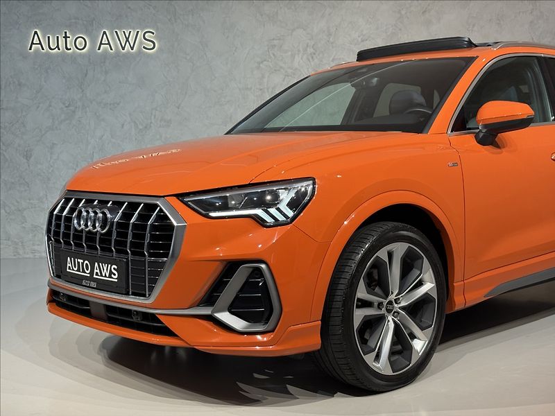 Audi Q3 2,0 TDi  S-Line Záruka LED Kam - fotka 4 z 45