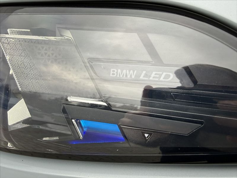 BMW X5 3,0 30d xDrive - fotka 35 z 36