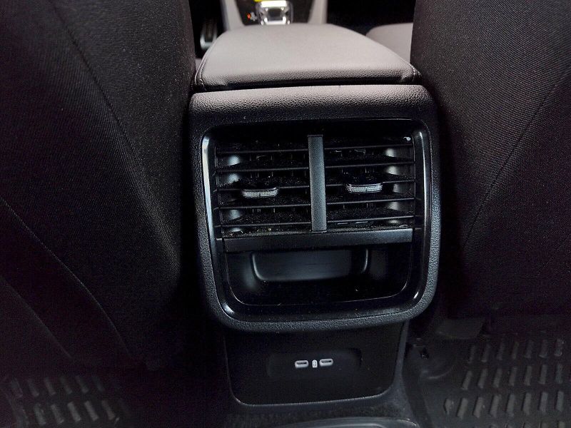 Škoda Octavia (2022) Combi SportLine 2,0 Tdi 110 Kw - fotka 31 z 40