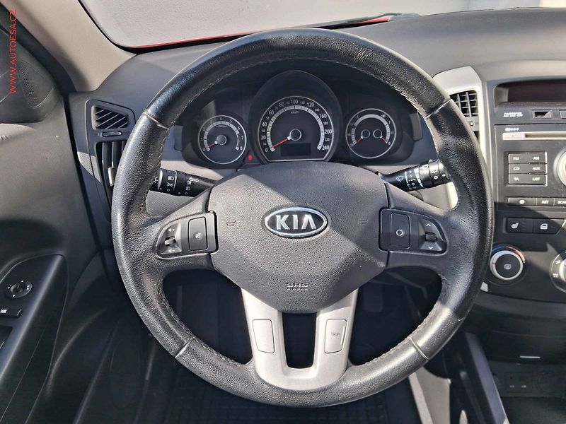 Kia Ceed (2010) 1.4 MPI, 1.maj,ČR, AC - fotka 11 z 17