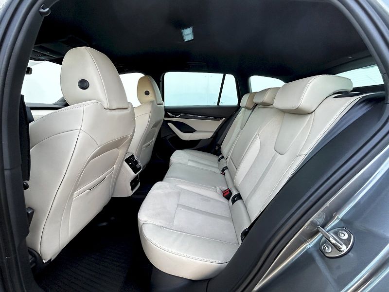 Škoda Octavia (2022) Combi 2.0 TDI 110kW DSG Style - fotka 29 z 35