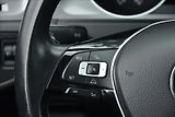 Volkswagen Golf 2.0TDi 110kW LOUNGE SERVIS.KN. - náhled 16