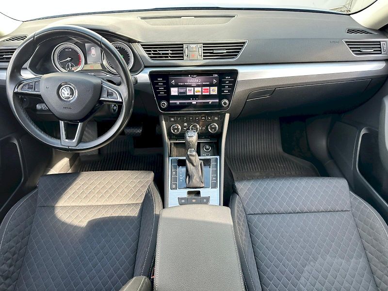 Škoda Superb (2019) 2.0 TSI 200kW AmbitionPlus Com - fotka 5 z 24