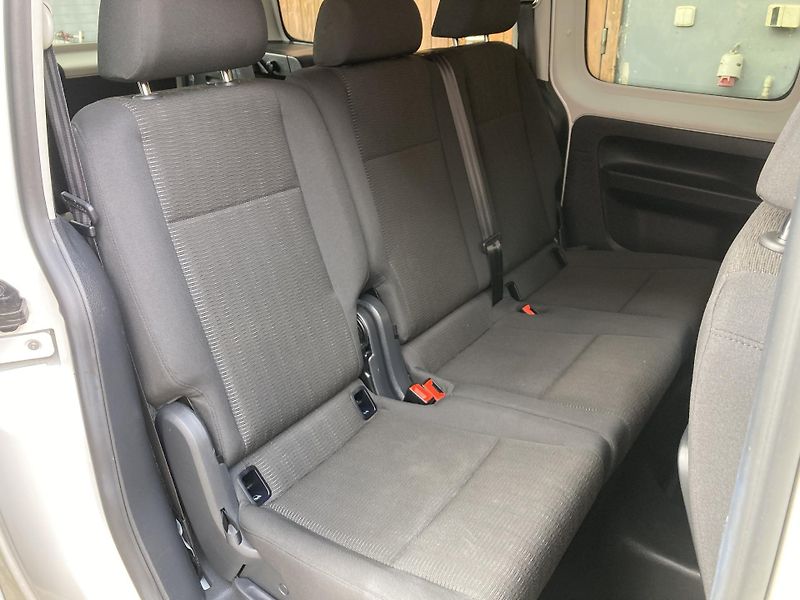 Volkswagen Caddy (2018) MAXI 2,0TDi 7míst  HIGHLINE - fotka 17 z 19