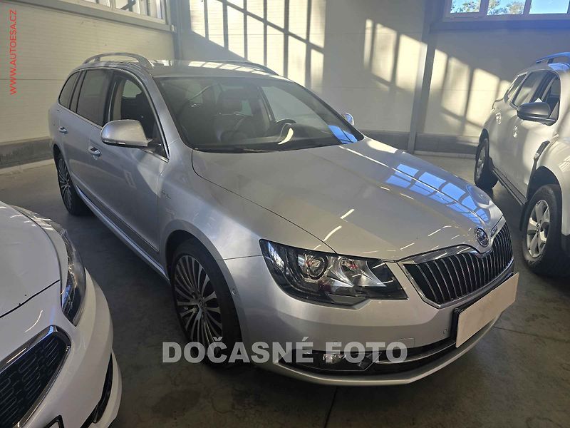 Škoda Superb (2015) 2.0 TDI - fotka 1 z 3