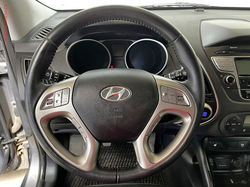 Hyundai ix35 (2013) 2.0 CRDi AWD, AC, +ALU - fotka 14 z 15