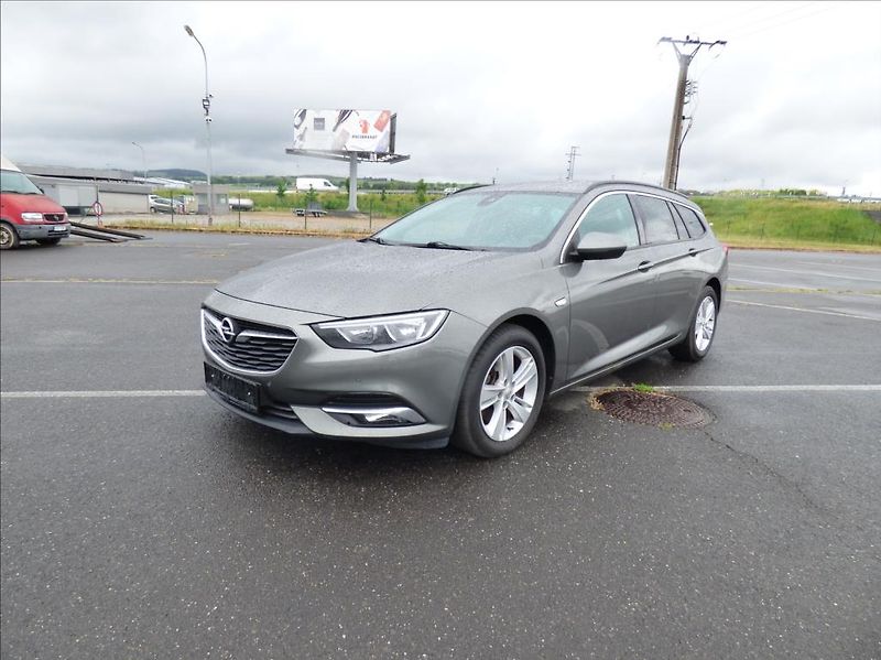 Opel Insignia 2,0 CDTi  Business Edition - fotka 8 z 39