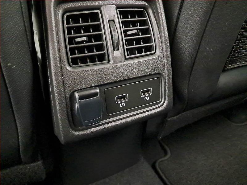 Mitsubishi ASX (2023) 1.3 T MHEV - fotka 16 z 22