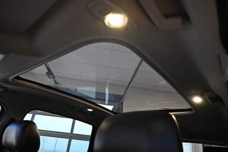Ford S-MAX (2012) 2.2 147 KW TITANIUM S Bi-XENON - fotka 25 z 30