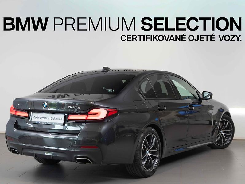 BMW Řada 5 540d xDrive - fotka 5 z 20