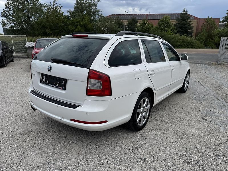 Škoda Octavia (2010) 2.0 TSi 147KW DSG RS - fotka 7 z 19