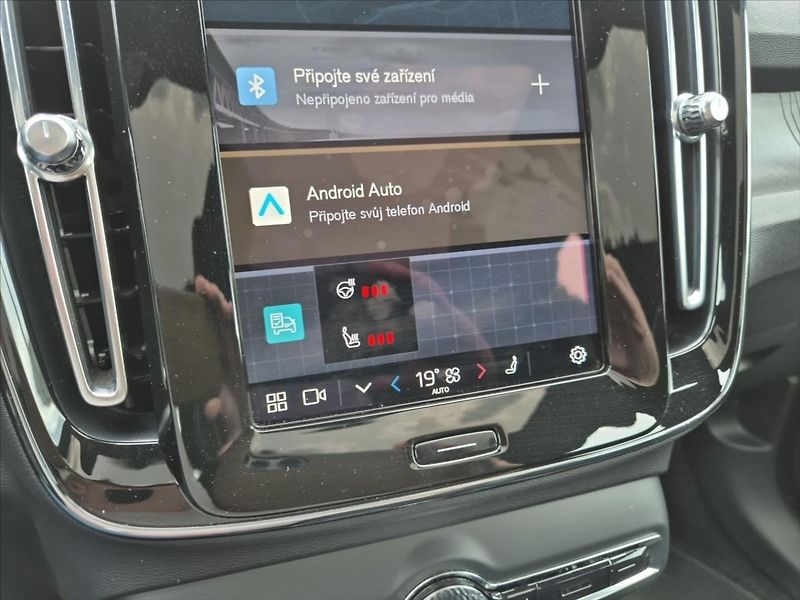 Volvo C40 0,0 Recharge Plus - fotka 15 z 18
