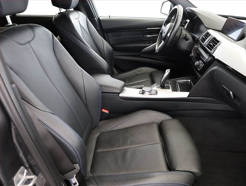BMW Řada 3 (2019) 320 d xDrive, 4X4, Automat - fotka 7 z 21