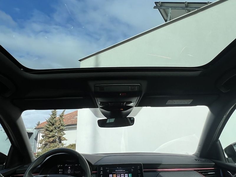 Škoda Scala Monte Carlo 1.0 TSI 85 kW - fotka 29 z 34