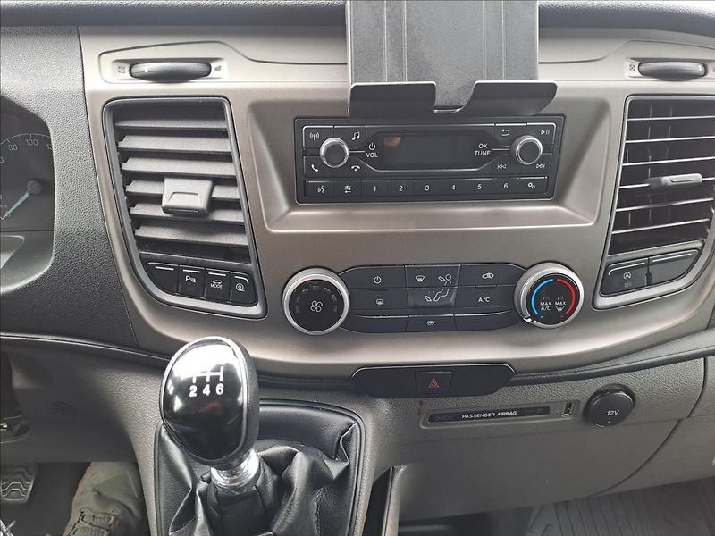 Ford Transit Custom 2,0 TDCI 1.MAJITEL,KOUPENO CZ - fotka 9 z 11