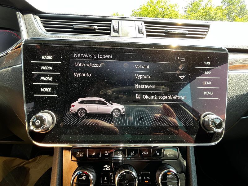 Škoda Superb (2022) Scout 2.0 TDI 4x4  - fotka 19 z 19
