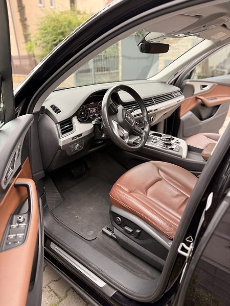 Audi Q7 (2018) 3.0 TFSI - fotka 14 z 17