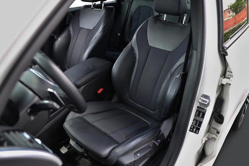 BMW X3 xDrive20d - fotka 10 z 14