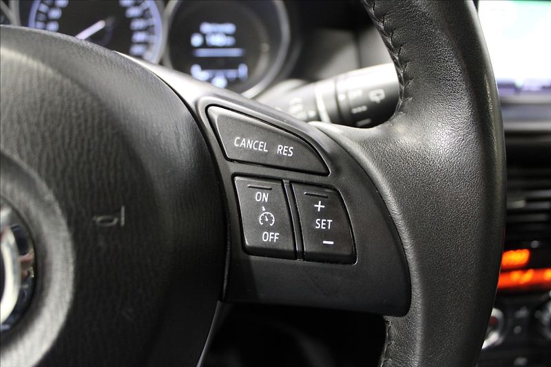 Mazda CX-5 2,0 Skyactiv AWD - fotka 18 z 33