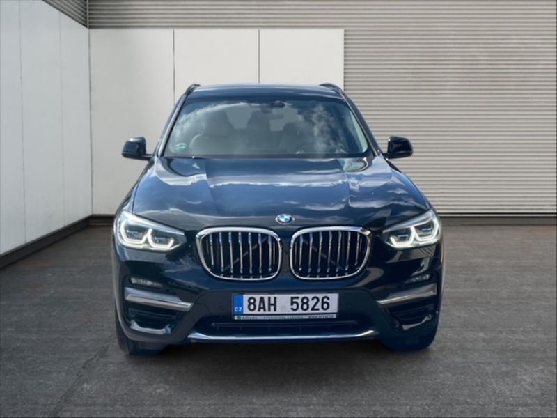 BMW X3 2,0 xDrive20d AT - fotka 2 z 11