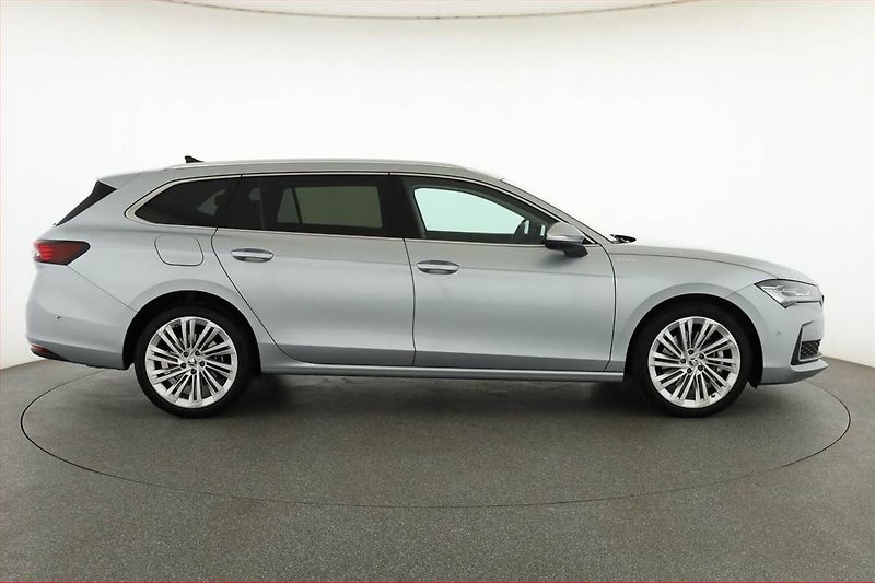 Škoda Superb (2024) 2.0 TSI - fotka 6 z 21