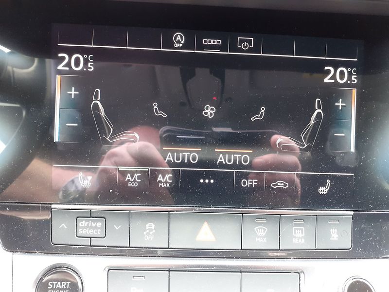 Audi A6 (2021) Avant 2.0 TDi Quattro - fotka 19 z 43