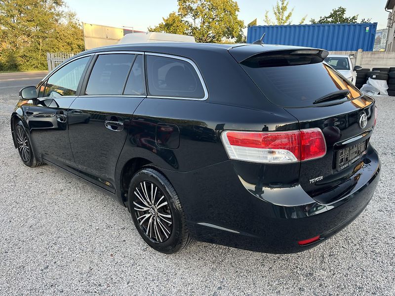Toyota Avensis (2012) 1.8i 108Kw Klimatizace - fotka 5 z 10