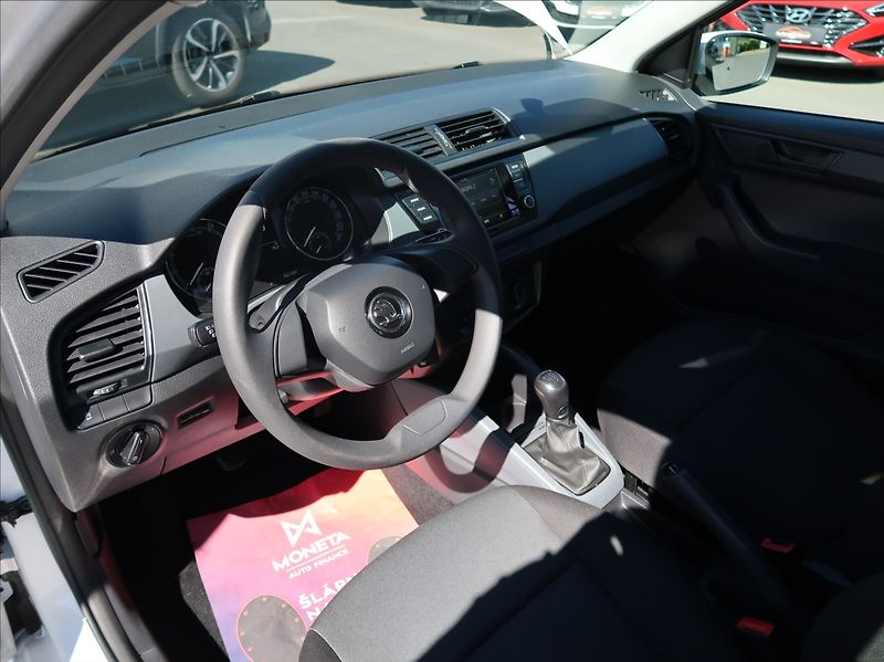 Škoda Fabia 1,0 TSi,70kW,1majČR,klima,DPH - fotka 9 z 24