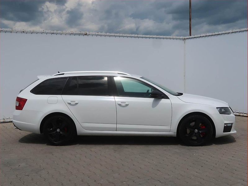 Škoda Octavia (2014) RS 2.0 TDI, Automat, Kůže - fotka 6 z 16