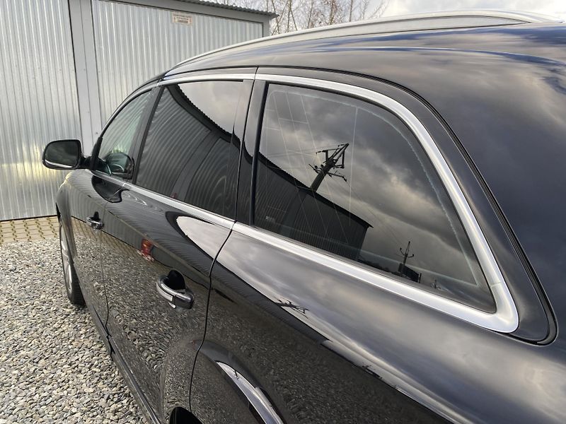Audi Q7 3.0TDi 4x4 240PS FL 8Q SLINE!! - fotka 31 z 156