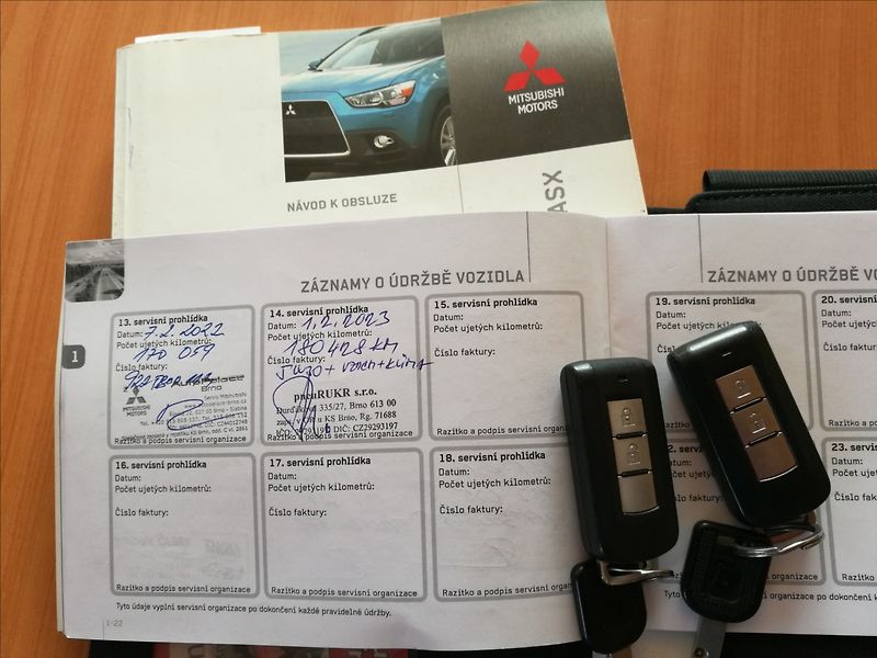 Mitsubishi ASX 1,8 DI-D 4x4 1.majitel Instyle - fotka 24 z 25